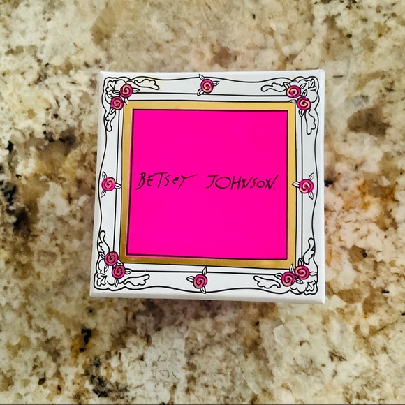 RARE Betsey Johnson Designed Crystal Panda Necklace ✨ Y2K VTG Original Gift Box - Picture 3 of 3